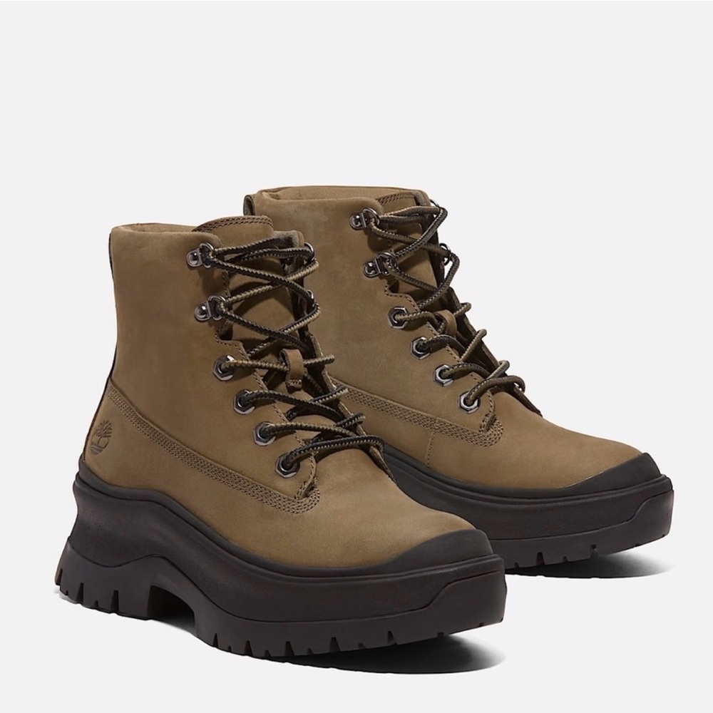 Women's Roxie Lane Mid Lace-Up Boot NEW NEVER WORN